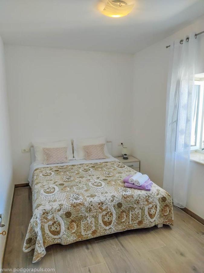 Apartman Krzenic With Sea View Podgora Eksteriør bilde